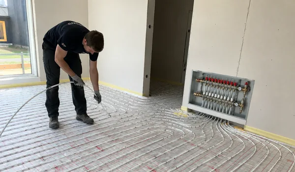water-based underfloor heating, the plumber installs heating pipe circuits next to the manifold, in 2025, 63 percent of new residential premises in Estonia will be completed in Harju County.